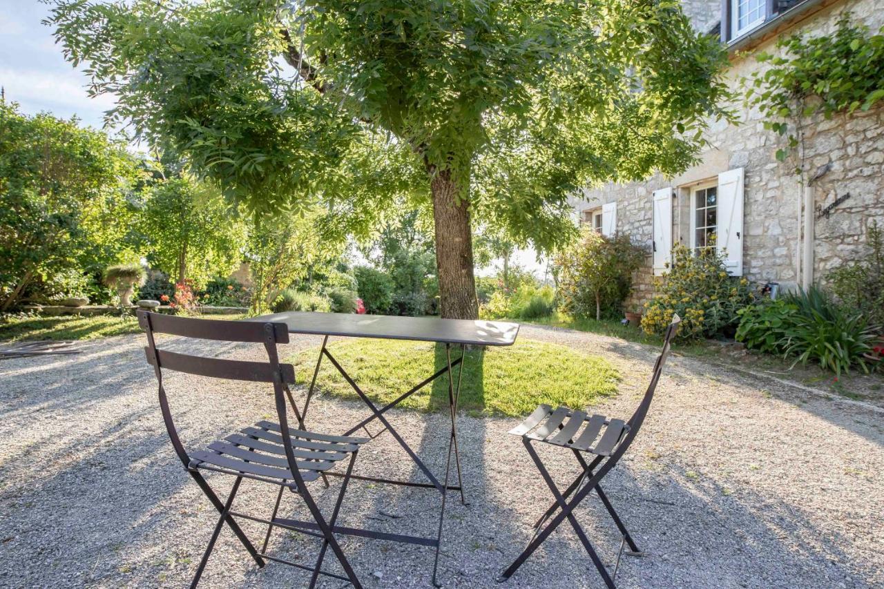 Domaine La Garenne Acomodação com café da manhã Reilhaguet Exterior foto