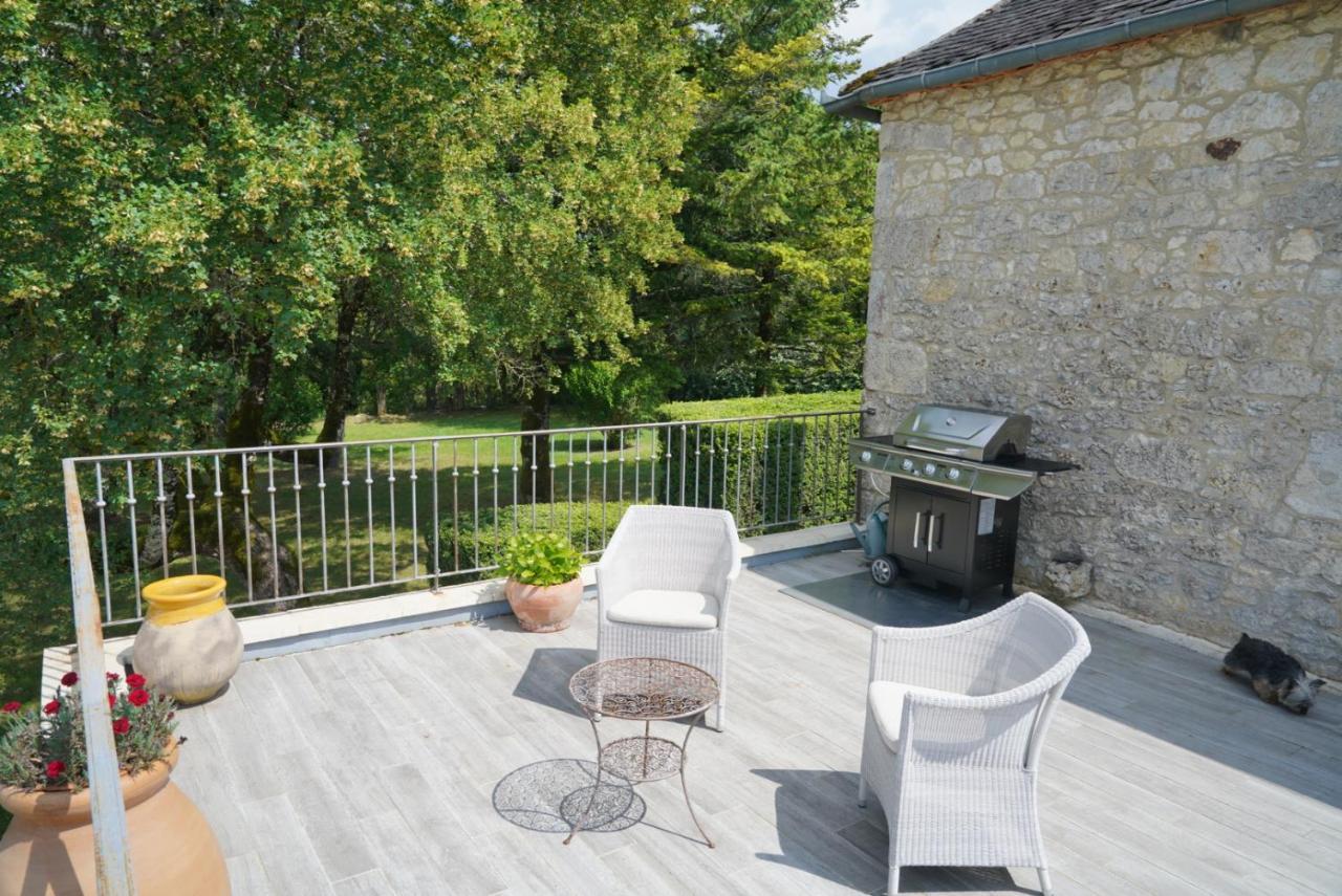 Domaine La Garenne Acomodação com café da manhã Reilhaguet Exterior foto